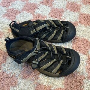 Keen Newport H2 Hybrid Hiking Water sandals